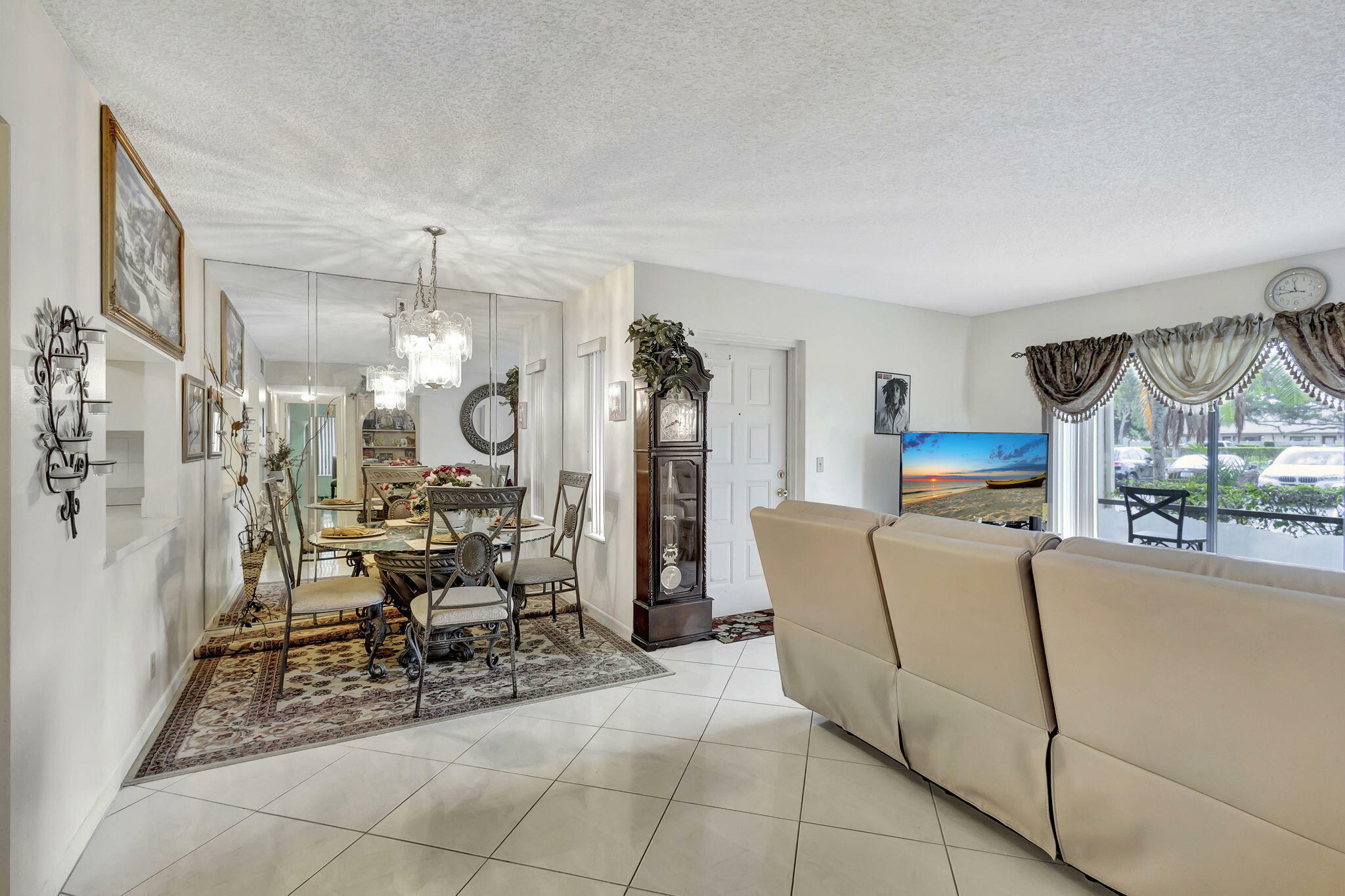 Property Photo: 1102 Green Pine A1 Boulevard A1 FL 33409