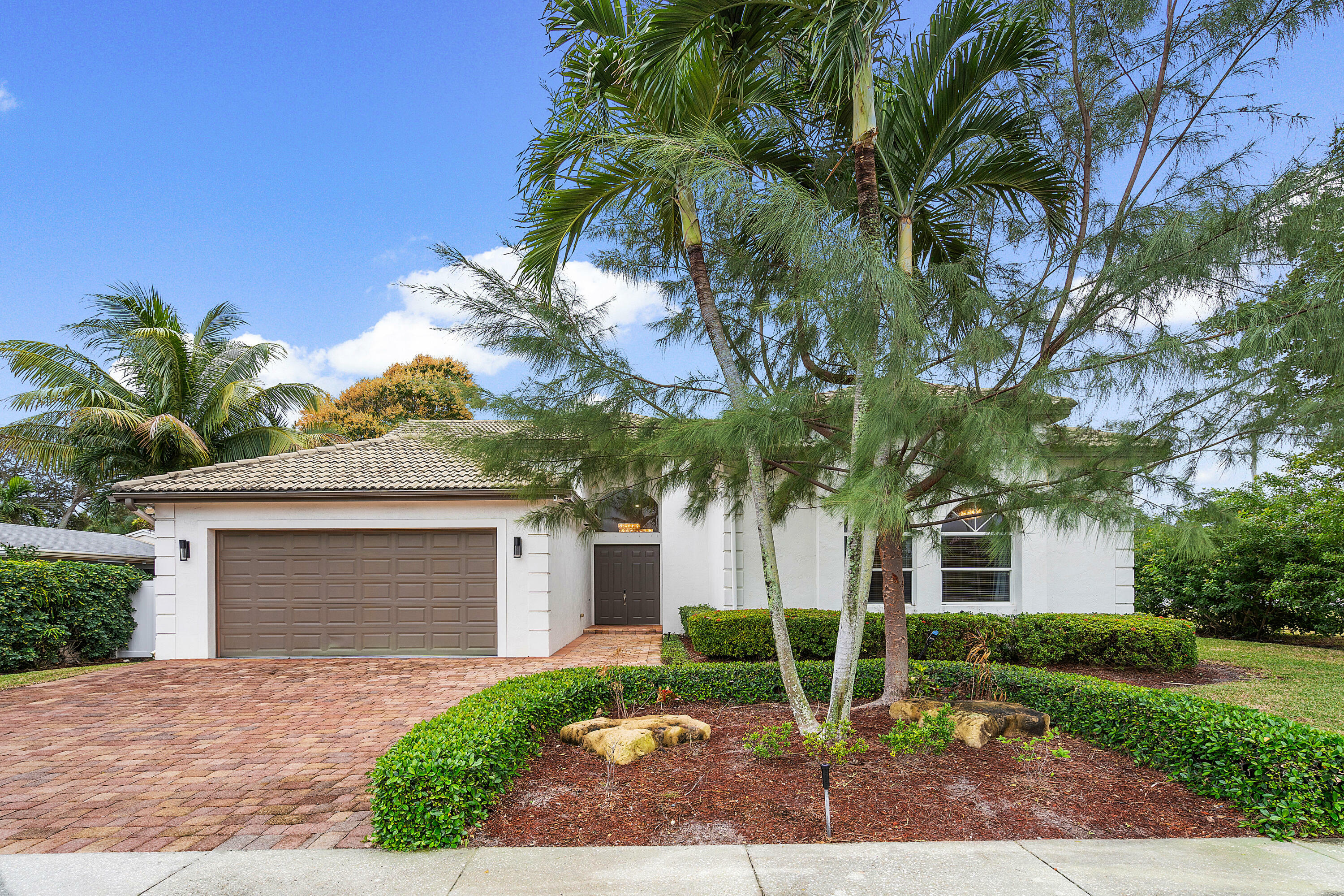 Property Photo: 750 Bailey Street FL 33487