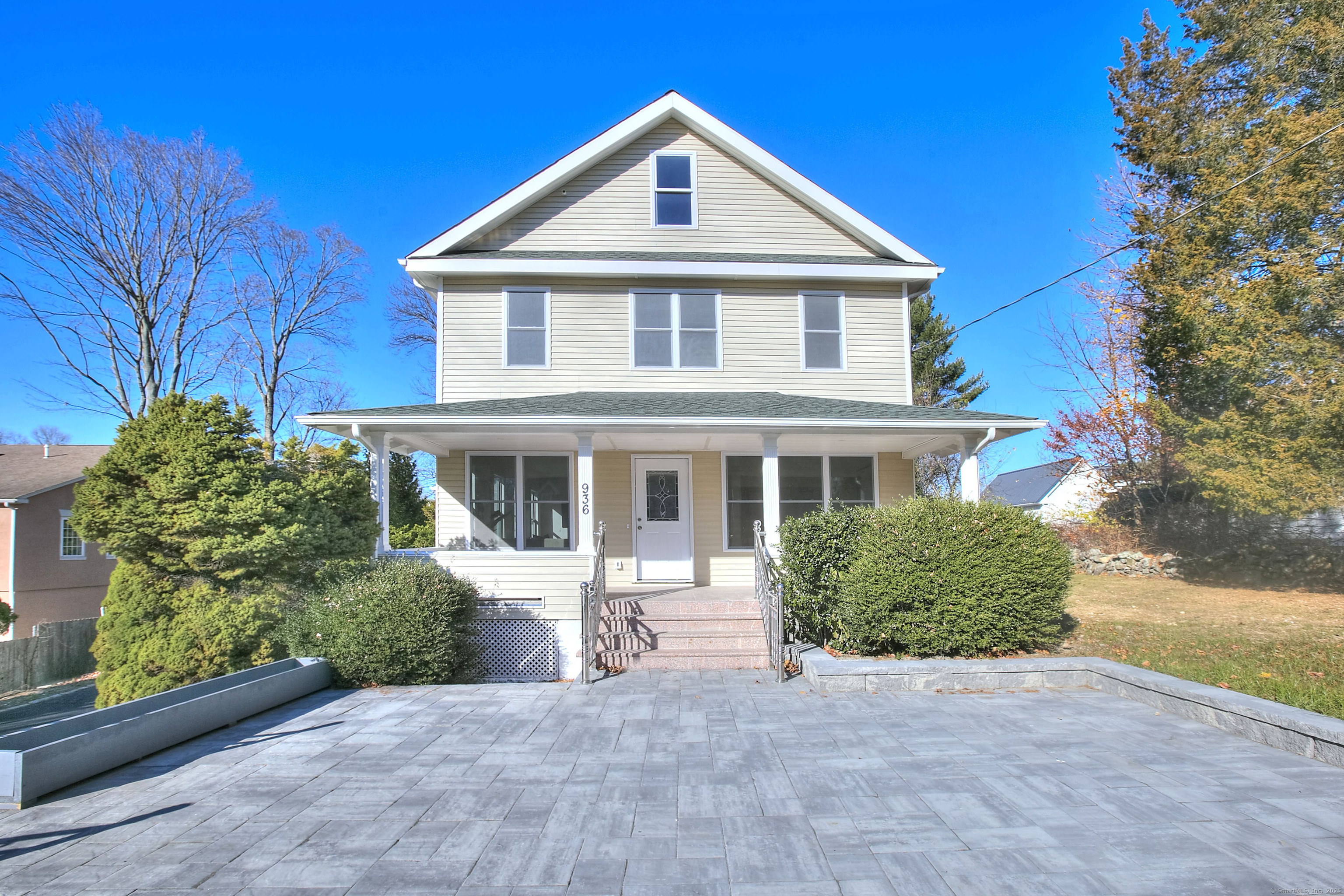 Property Photo:  936 Kings Highway West  CT 06890 