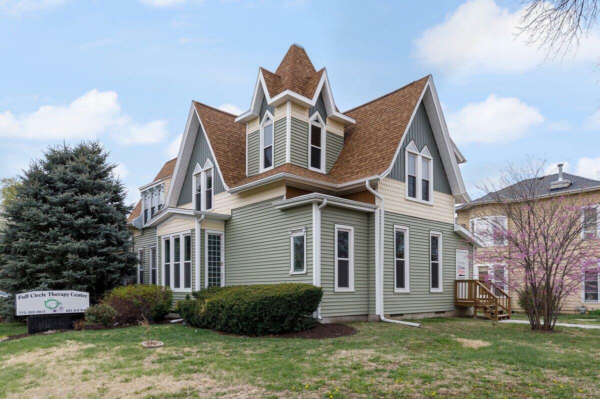 Property Photo:  803 3rd  Avenue  IA 51501 