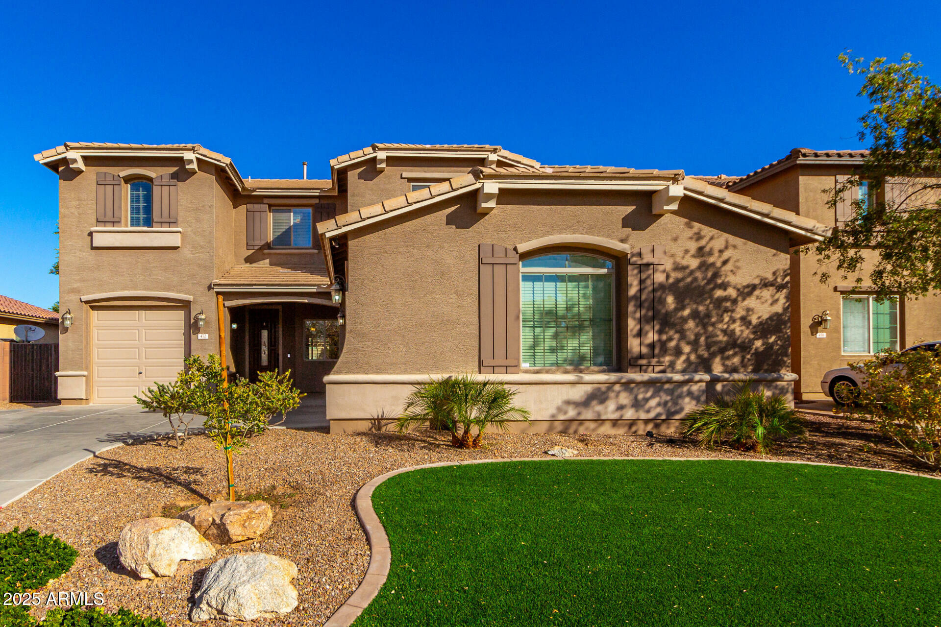 Property Photo:  472 W Dragon Tree Avenue  AZ 85140 