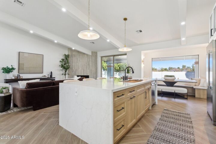 Property Photo: 9031 N 83rd Way AZ 85258