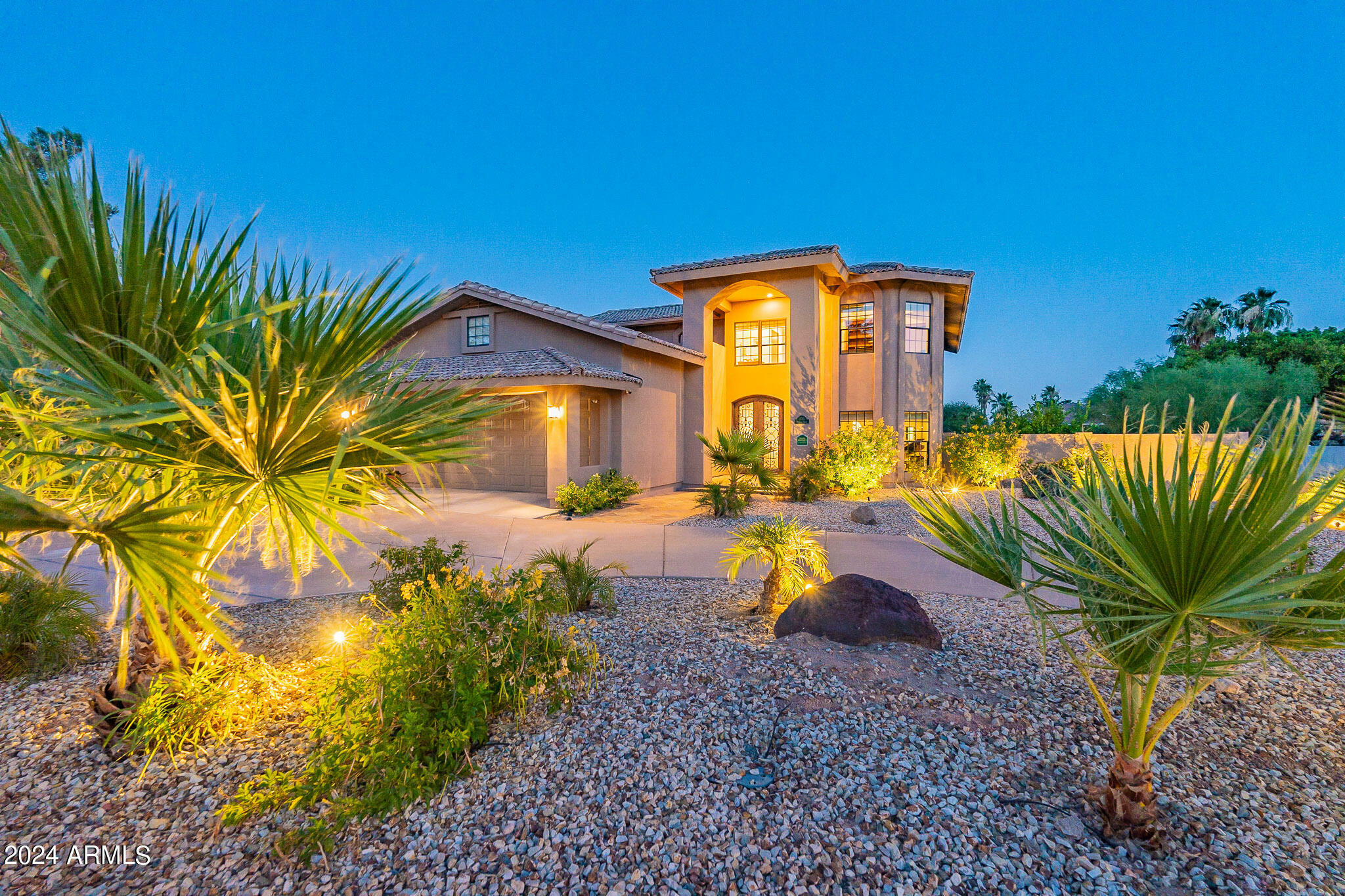 Property Photo: 12015 S Tuzigoot Drive AZ 85044