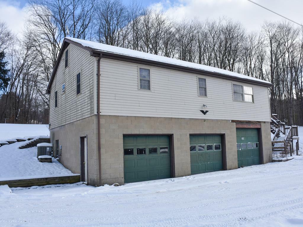 Property Photo:  379 Fairview Road  PA 16134 