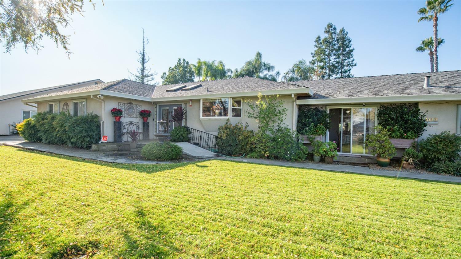 Property Photo:  1403 Rowena Way  CA 95864 