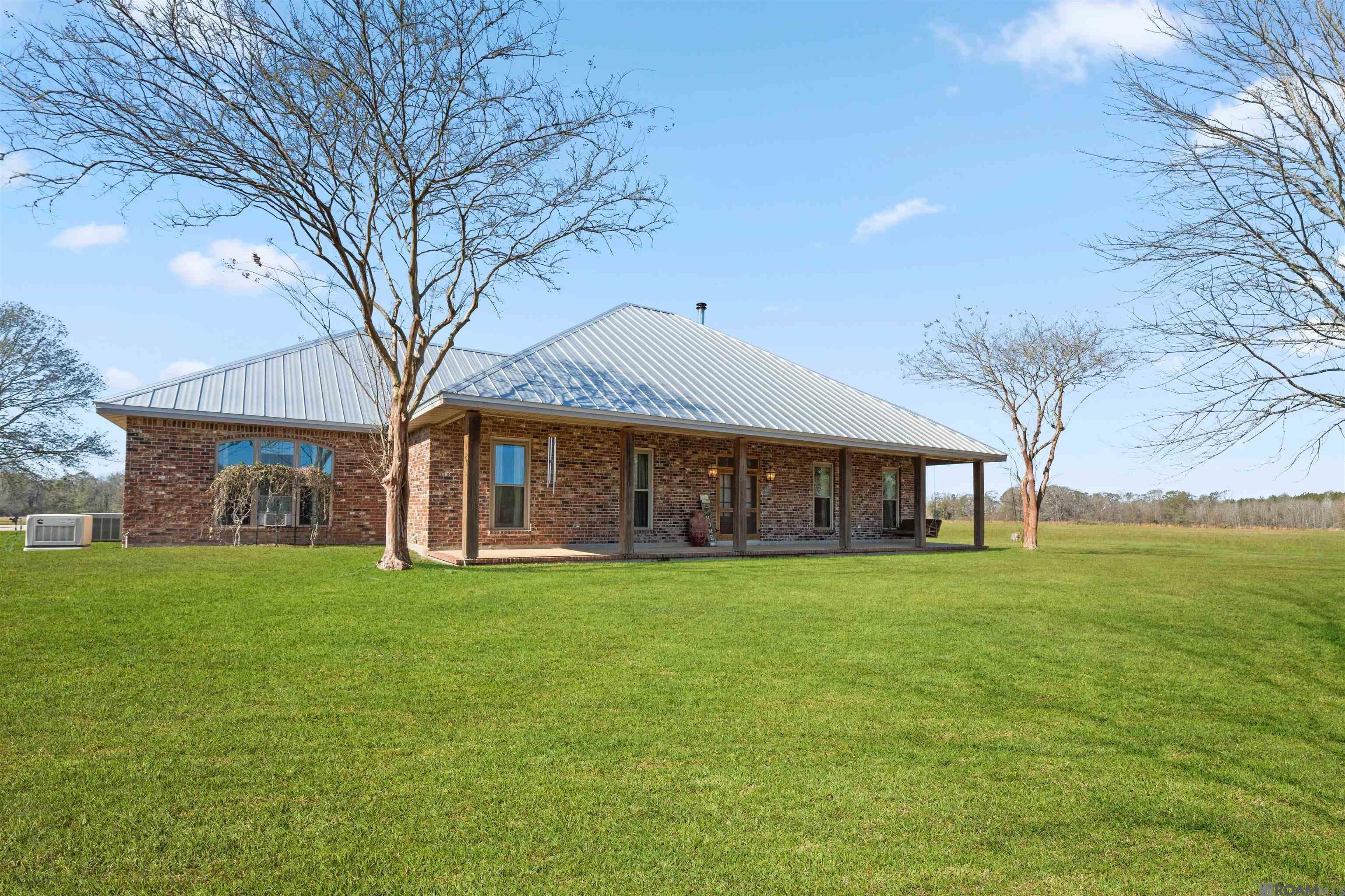 Property Photo:  814 Lemon B Rd  LA 70777 