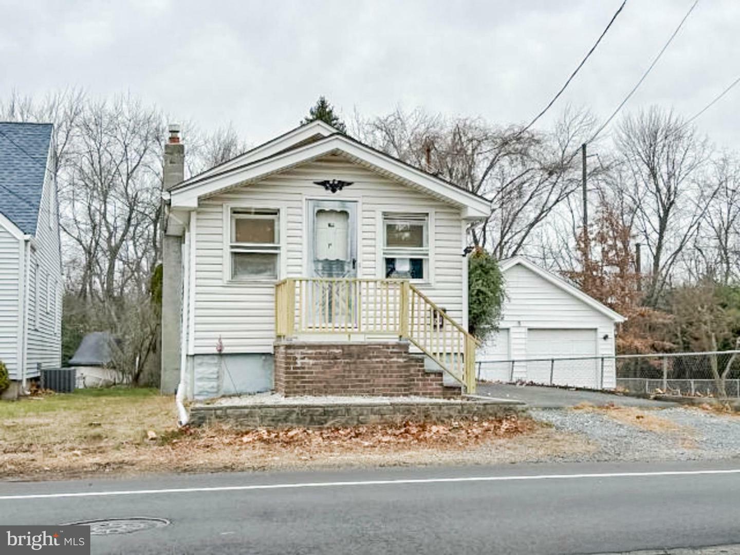 Property Photo:  58 Manalapan Road  NJ 08884 