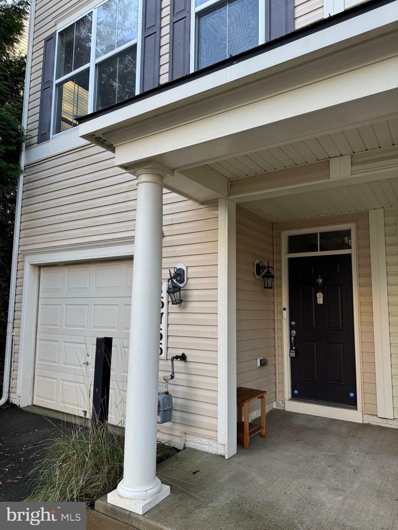 Property Photo: 16766 Blackjack Oak Lane VA 22191