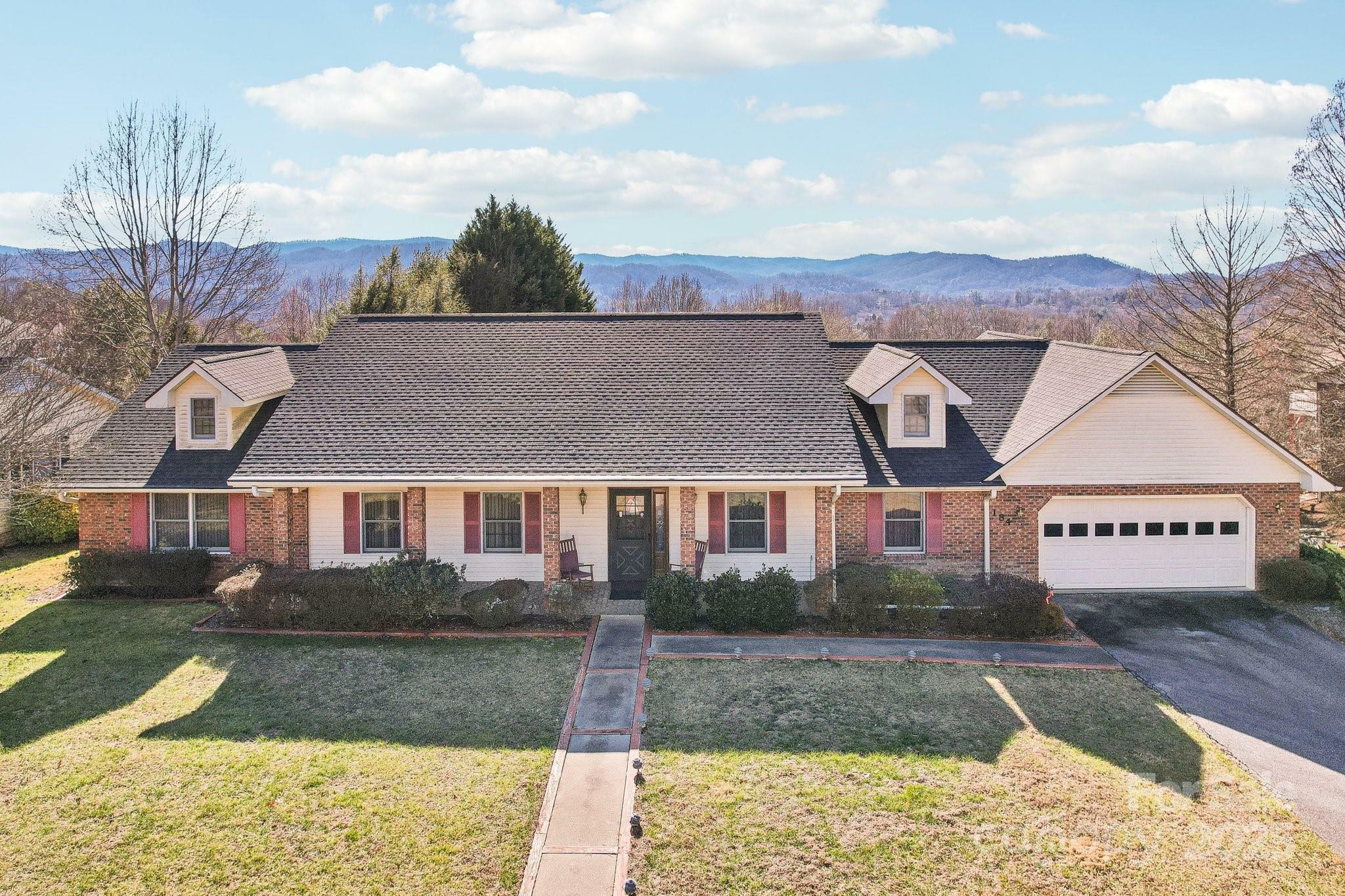 184 Mountain Valley Drive  Hendersonville NC 28739 photo