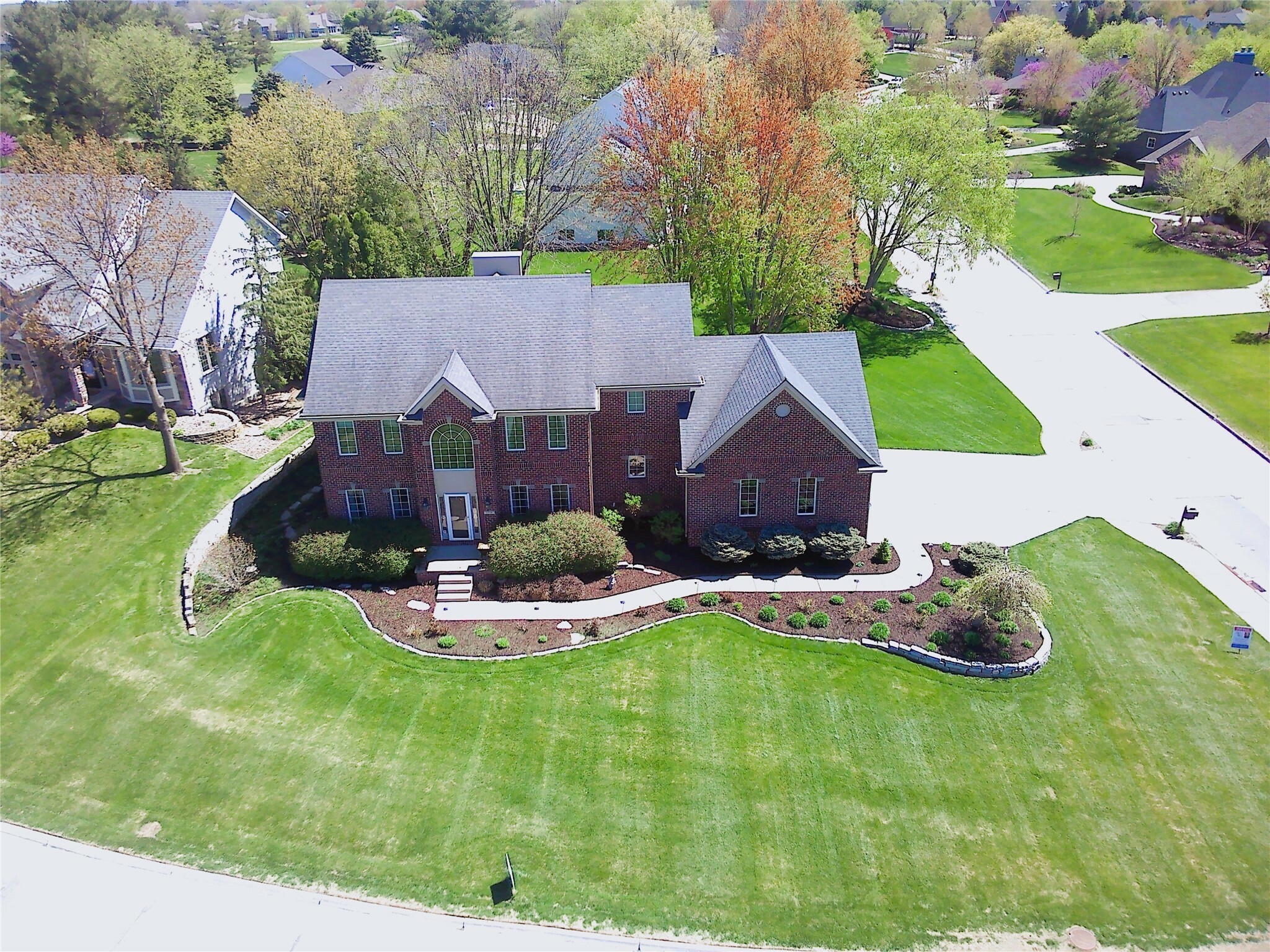 5570 Beechwood Terrace  West Des Moines IA 50266 photo
