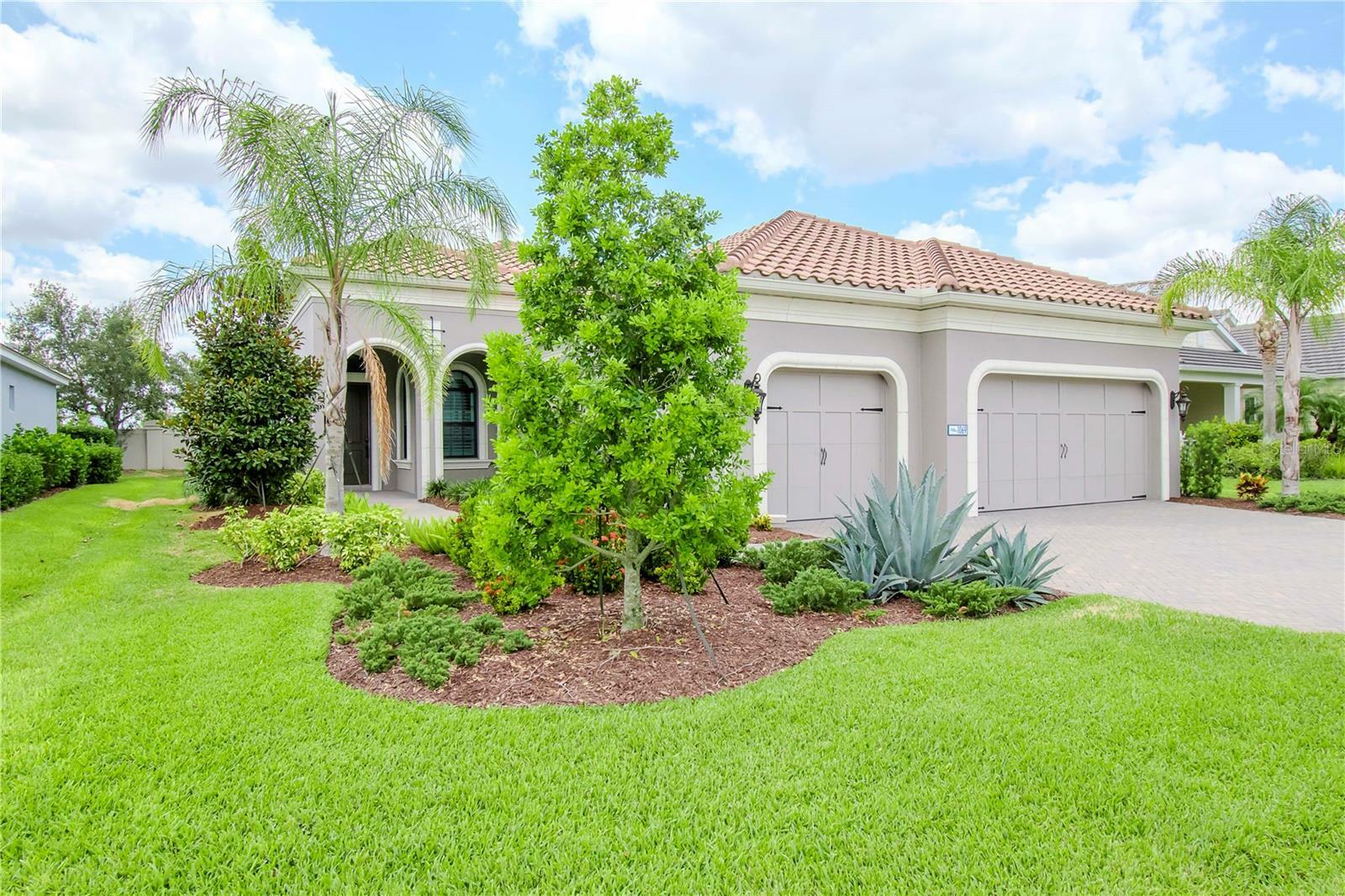 Property Photo:  1069 River Wind Circle  FL 34212 