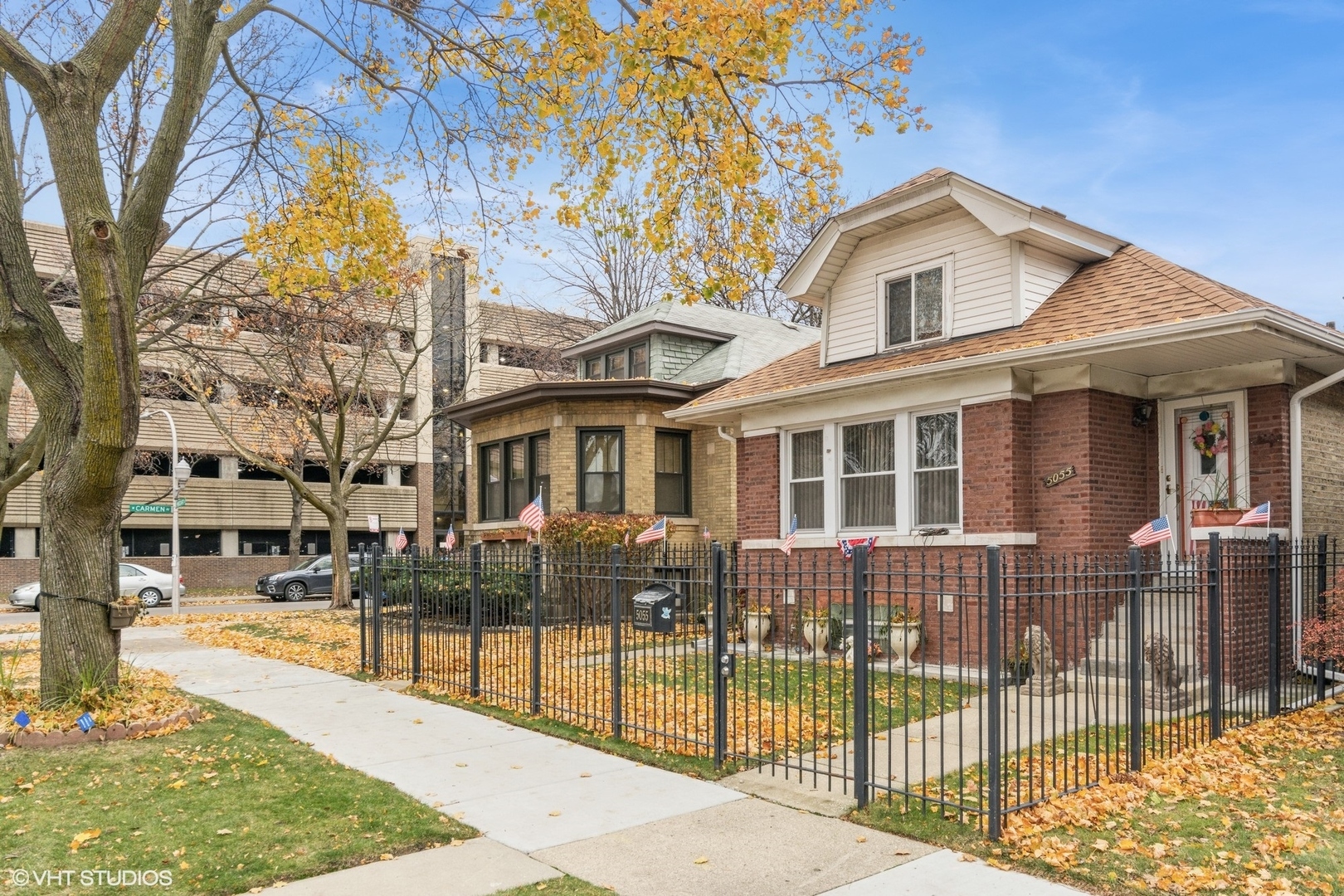 Property Photo:  5055 N Mozart Street  IL 60625 