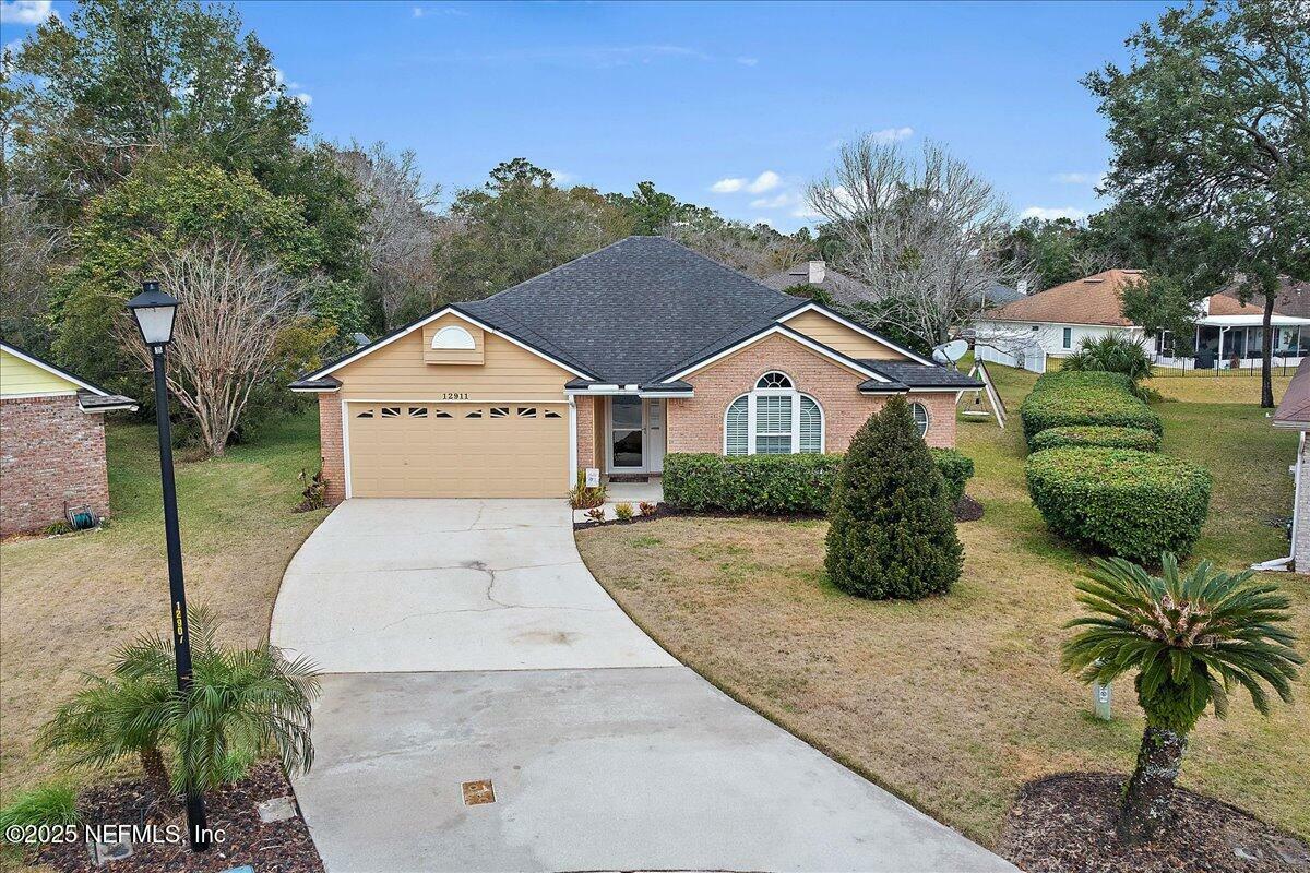 Property Photo:  12911 Forest Glen Court S  FL 32224 