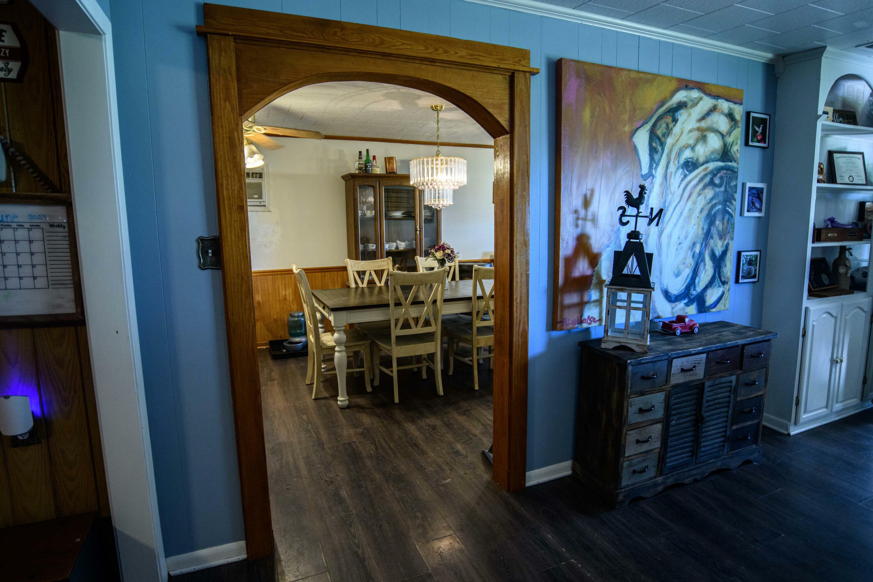 Property Photo: 813 6th Ave LA 70655