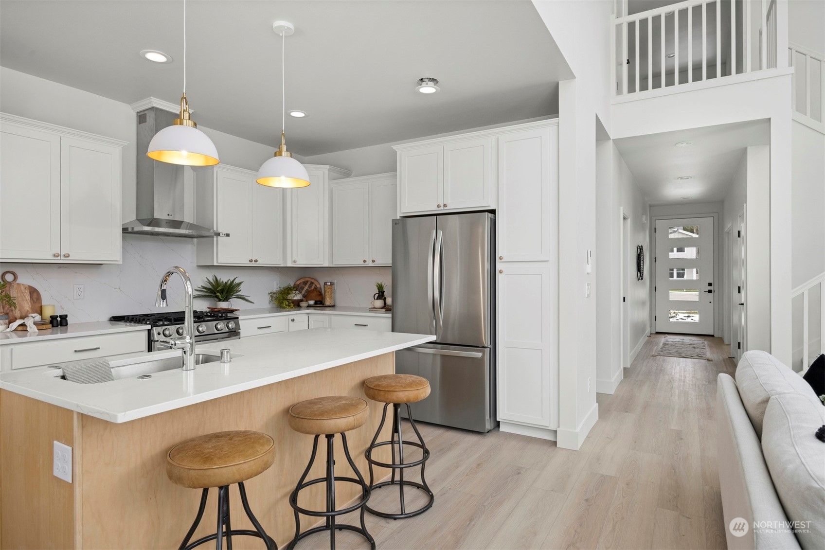 Property Photo: 218 N 54th Place WA 98273