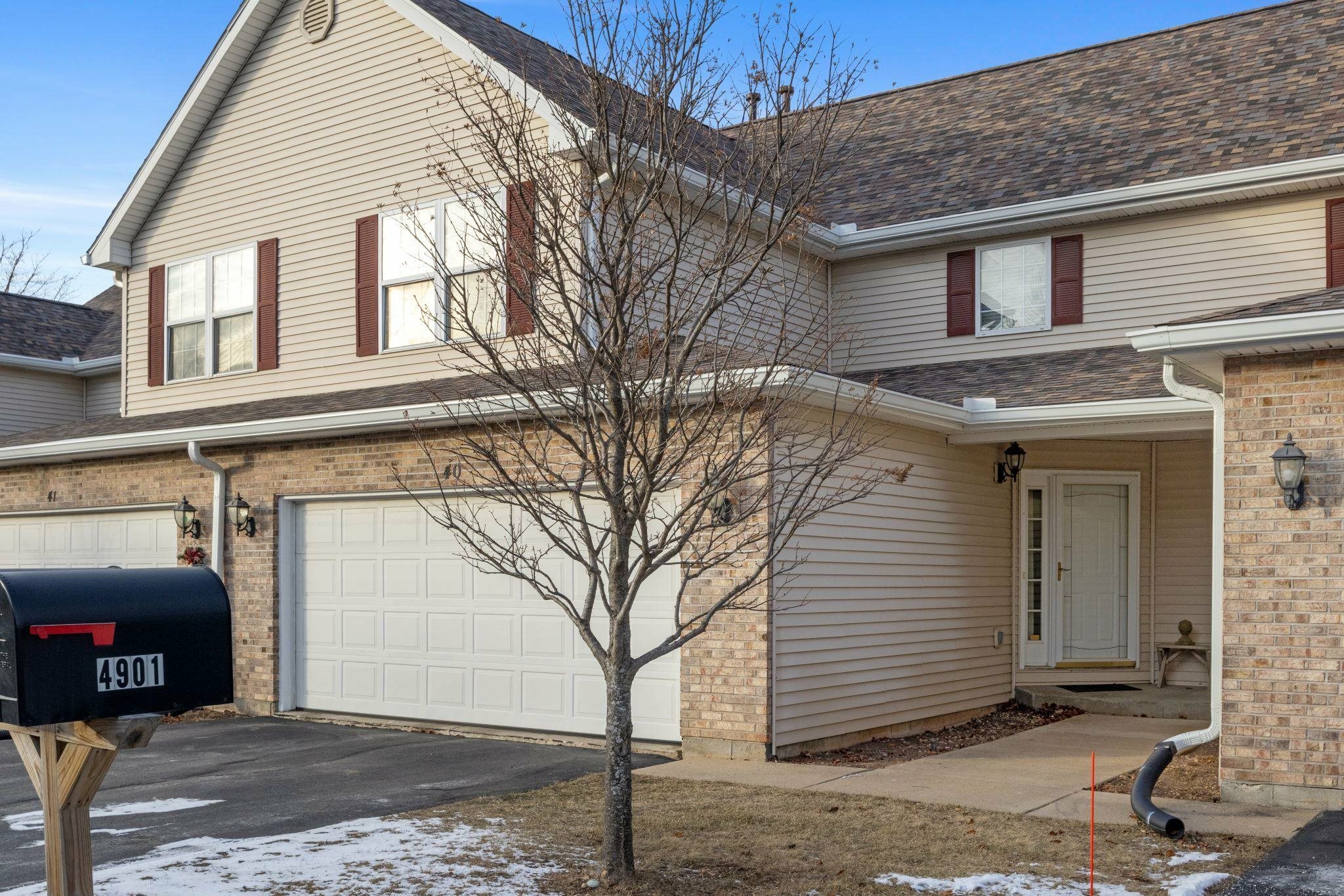 Property Photo:  4901 Prairie Rose Drive  IL 61073 