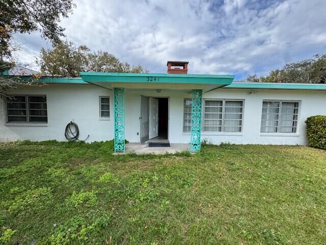 Property Photo: 3241 N Indian River Drive FL 34946