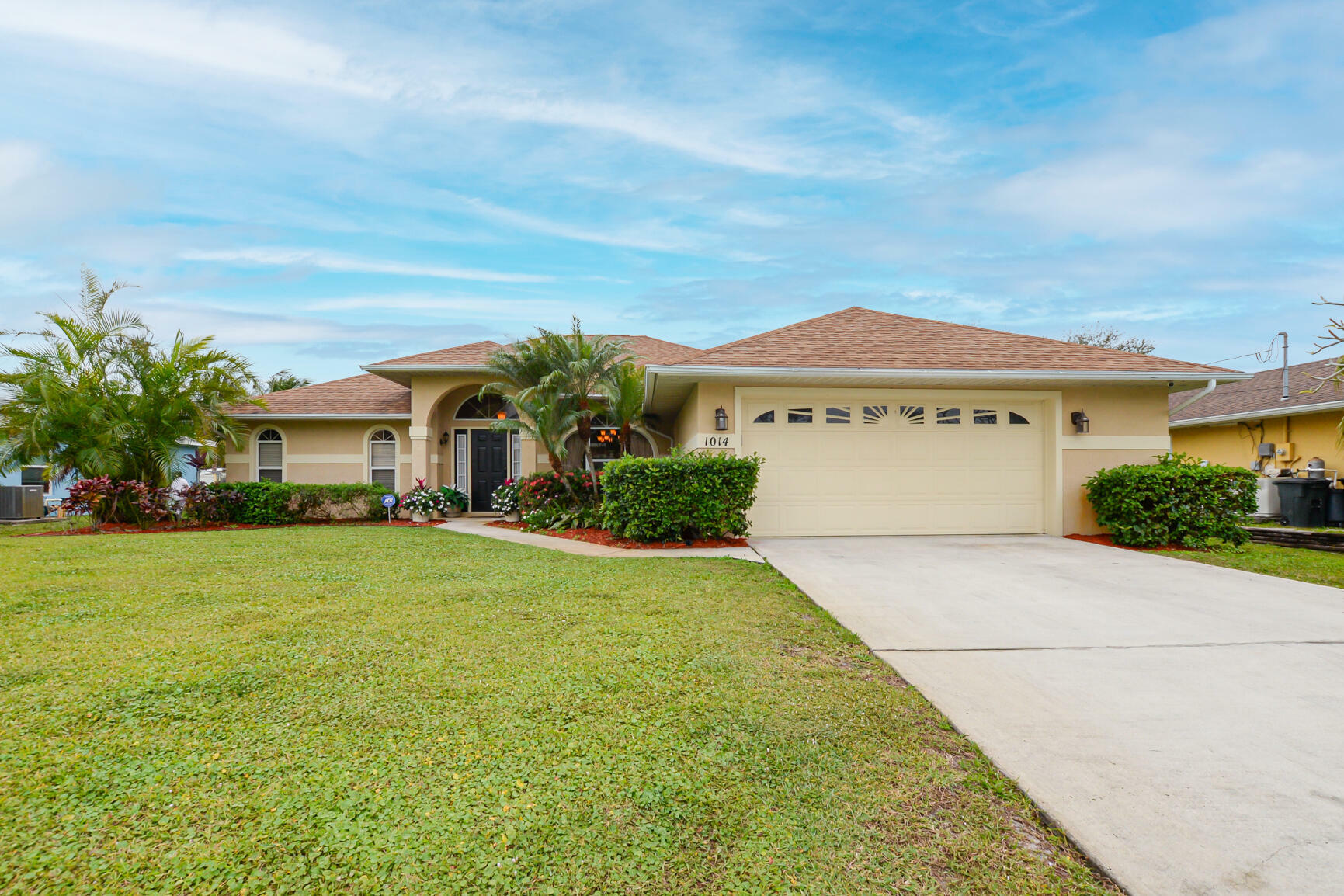 1014 SW Charcoal Avenue  Port Saint Lucie FL 34953 photo