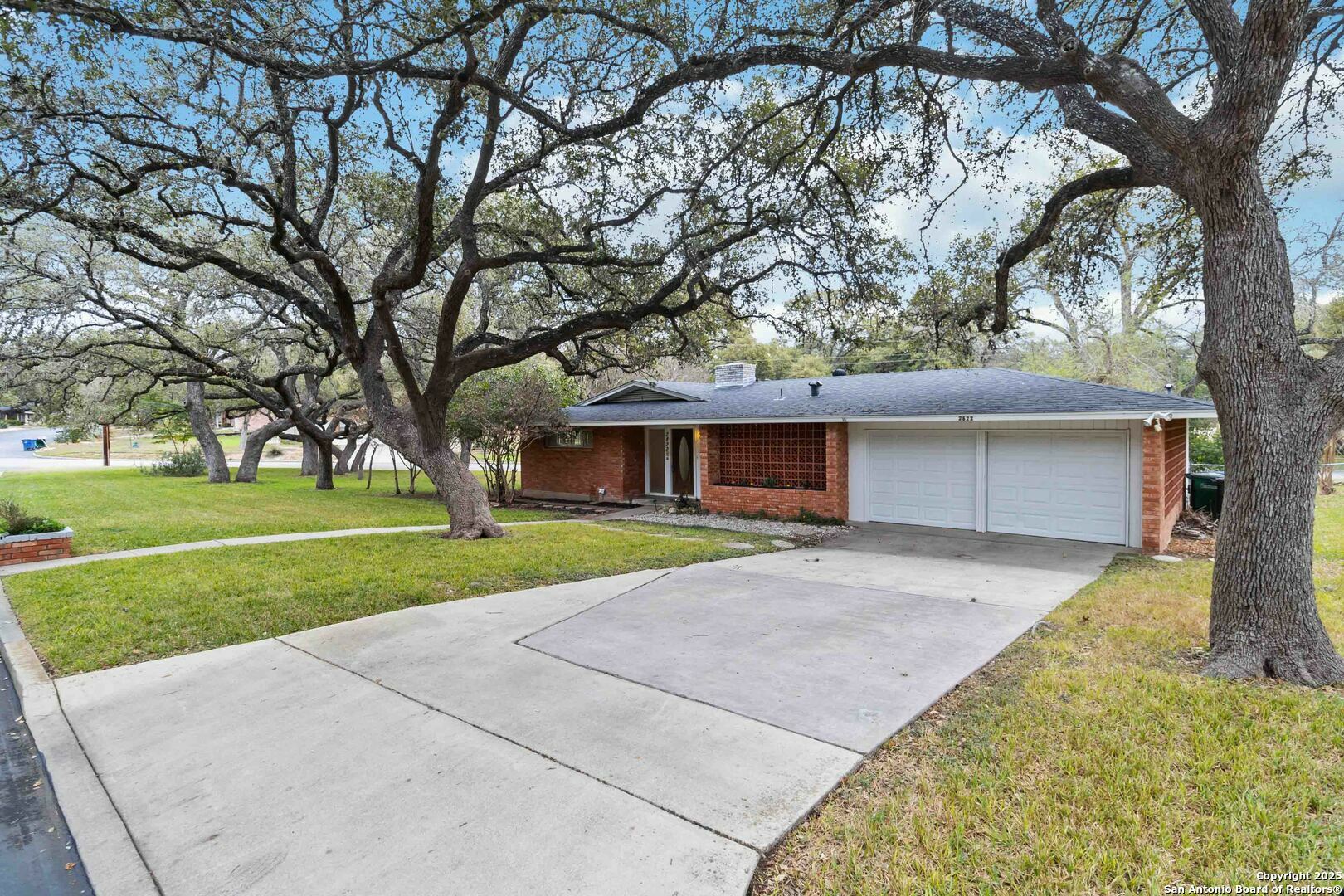 Property Photo:  2822 Hitching Post  TX 78217 