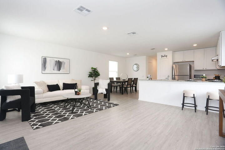 Property Photo: 9454 Tarbutton Trail TX 78211