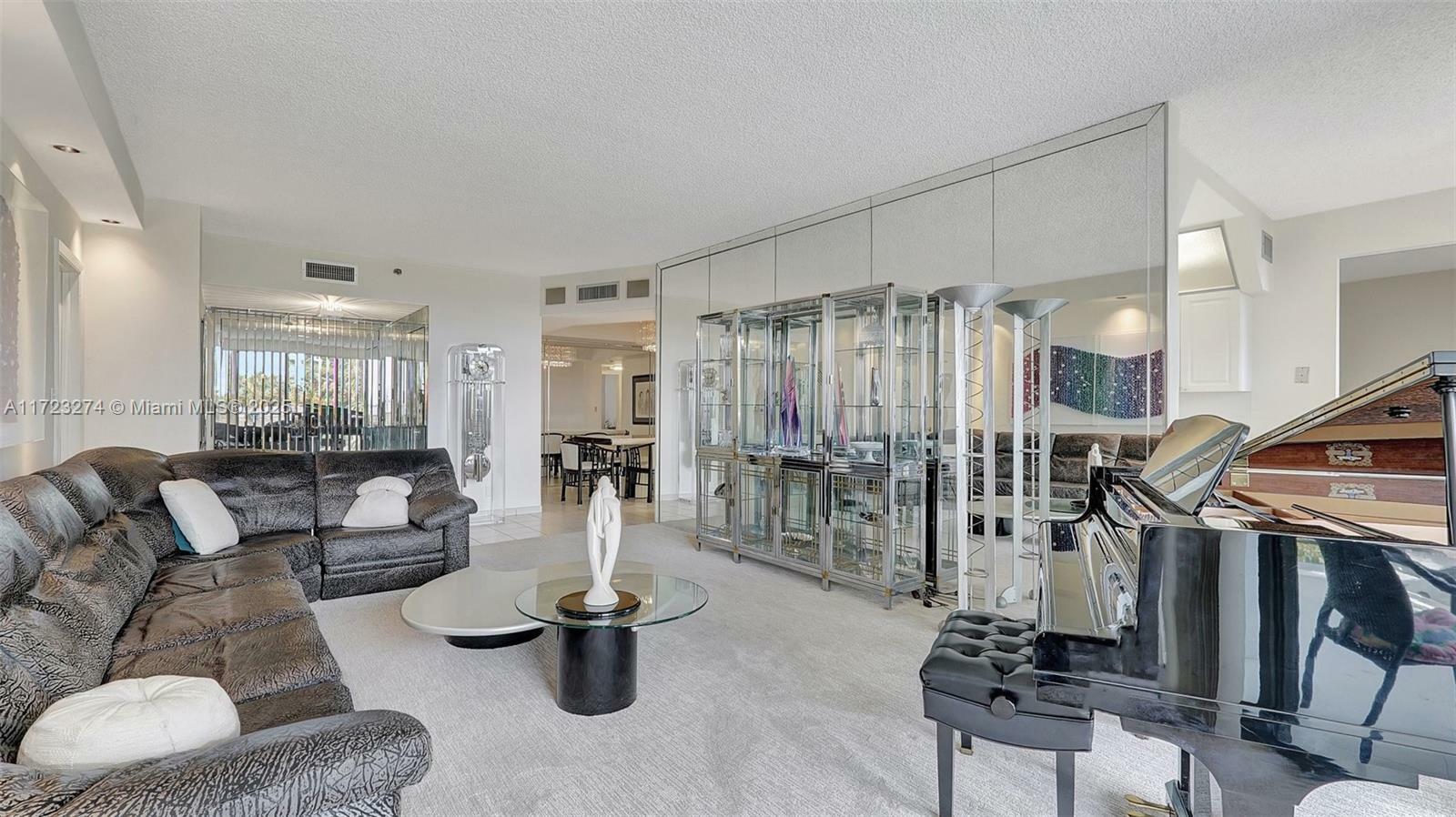 Property Photo: 20281 E Country Club Dr M6 FL 33180
