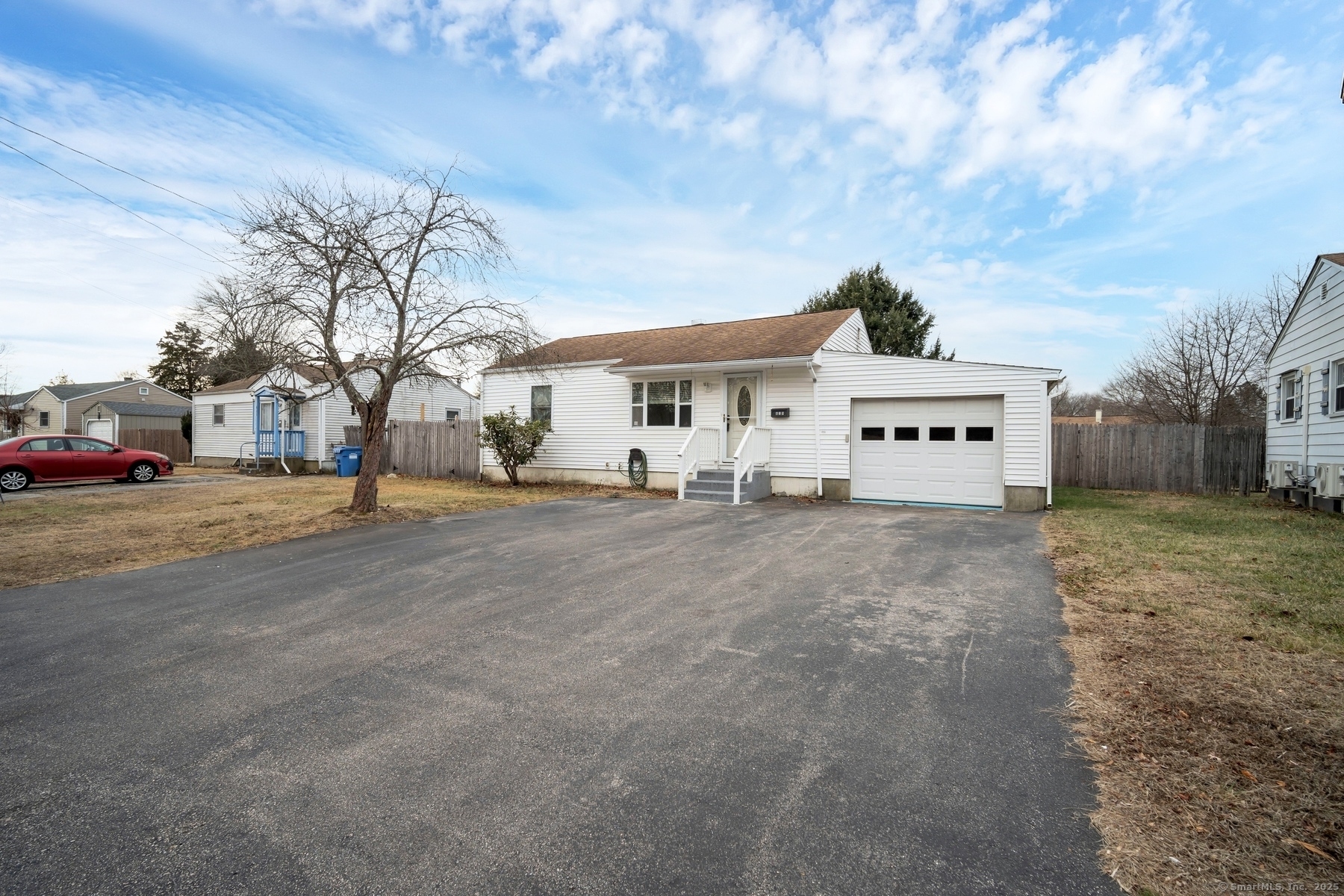 Property Photo:  619 New London Turnpike  CT 06360 