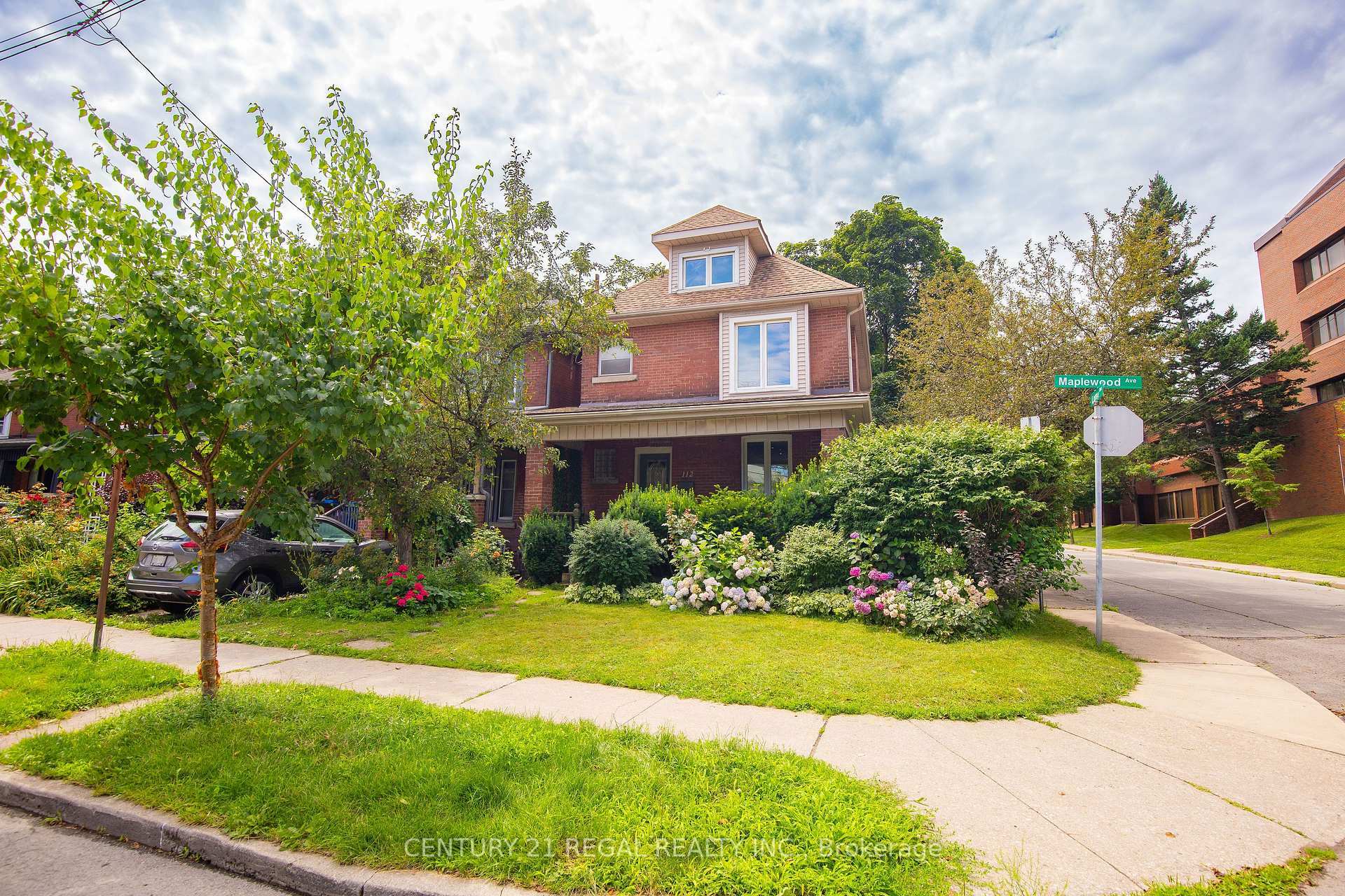 Property Photo: 112 Maplewood Avenue ON L8M 1X2