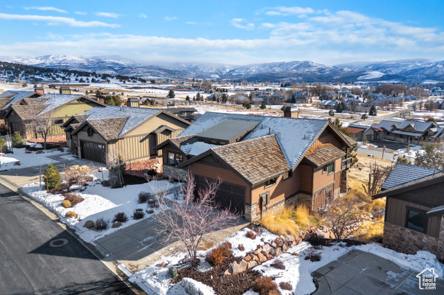 Property Photo: 1808 E Kings Peak Cir UT 84032