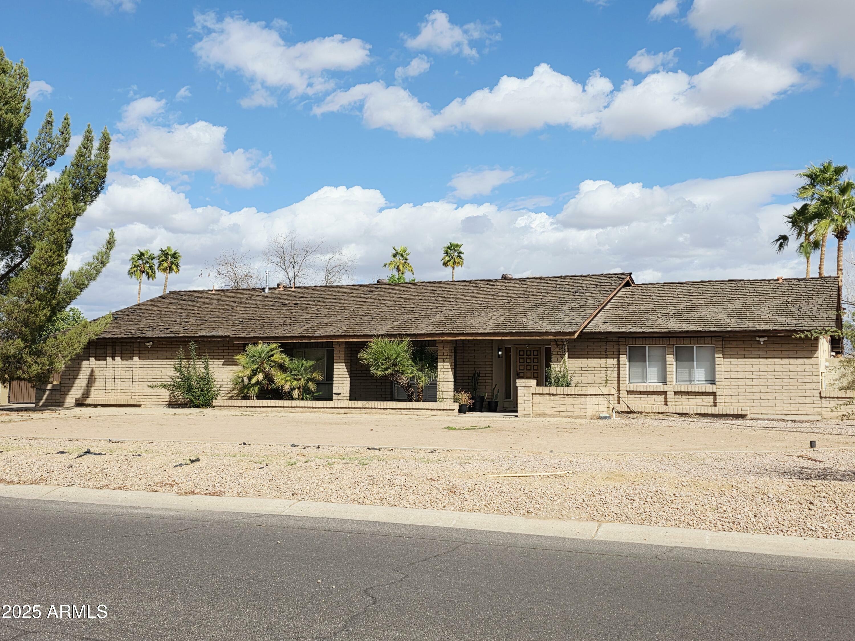 Property Photo: 14321 N 69th Drive AZ 85381