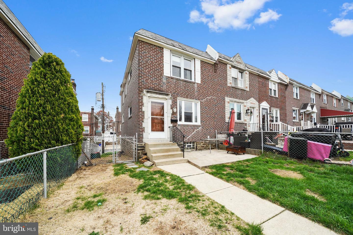 Property Photo: 248 Crestwood Drive PA 19018