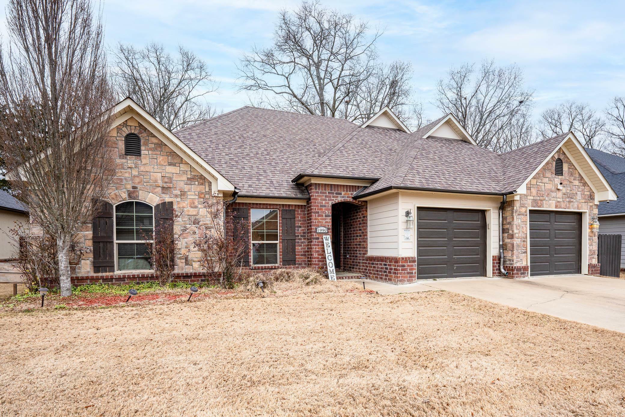 Property Photo:  1990 Massee Garden Drive  AR 72034 