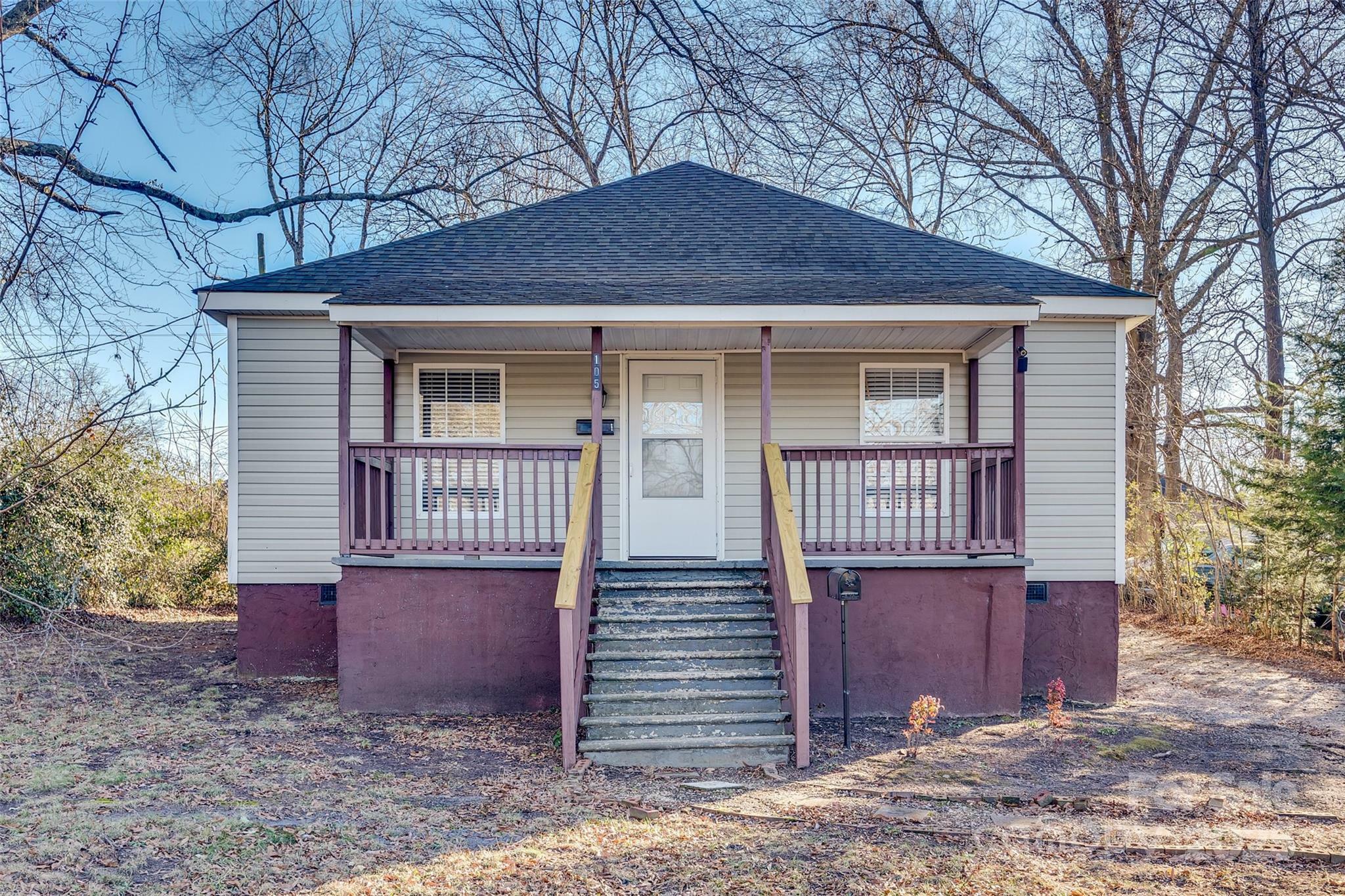 Property Photo:  105 Linden Street  SC 29710 