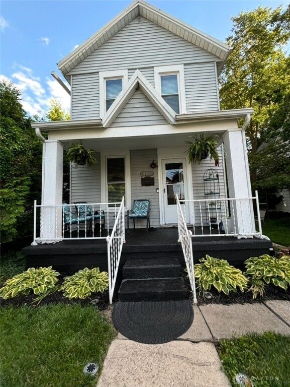 Property Photo:  916 E Pearl Street  OH 45342 