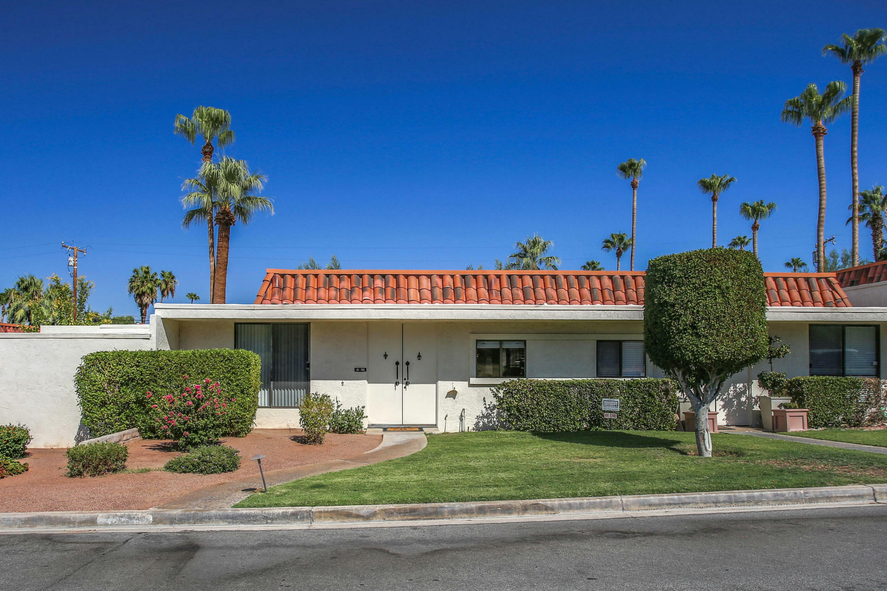 Property Photo: 45780 Ocotillo Drive CA 92260