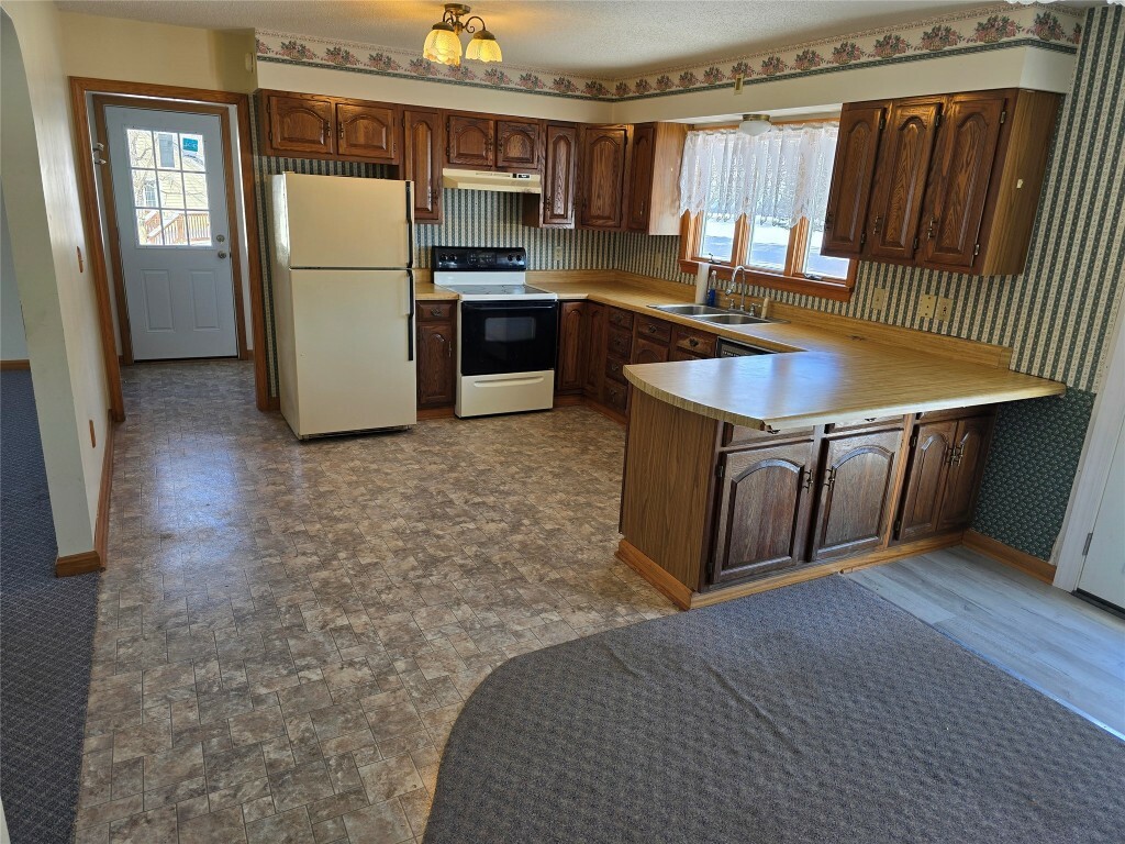 Property Photo: 26018 Crossingville Road PA 16412