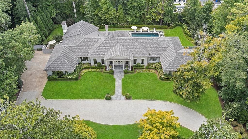 Property Photo: 3612 Castlegate Drive NW GA 30327