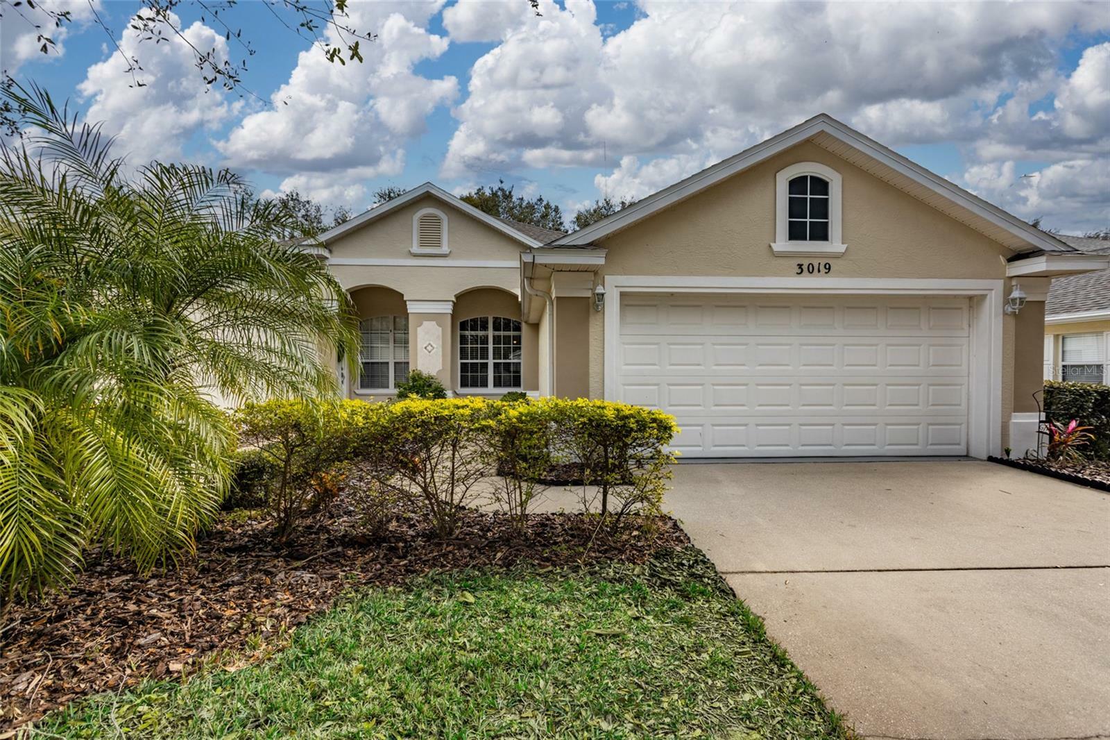 Property Photo:  3019 Glin Circle  FL 32174 