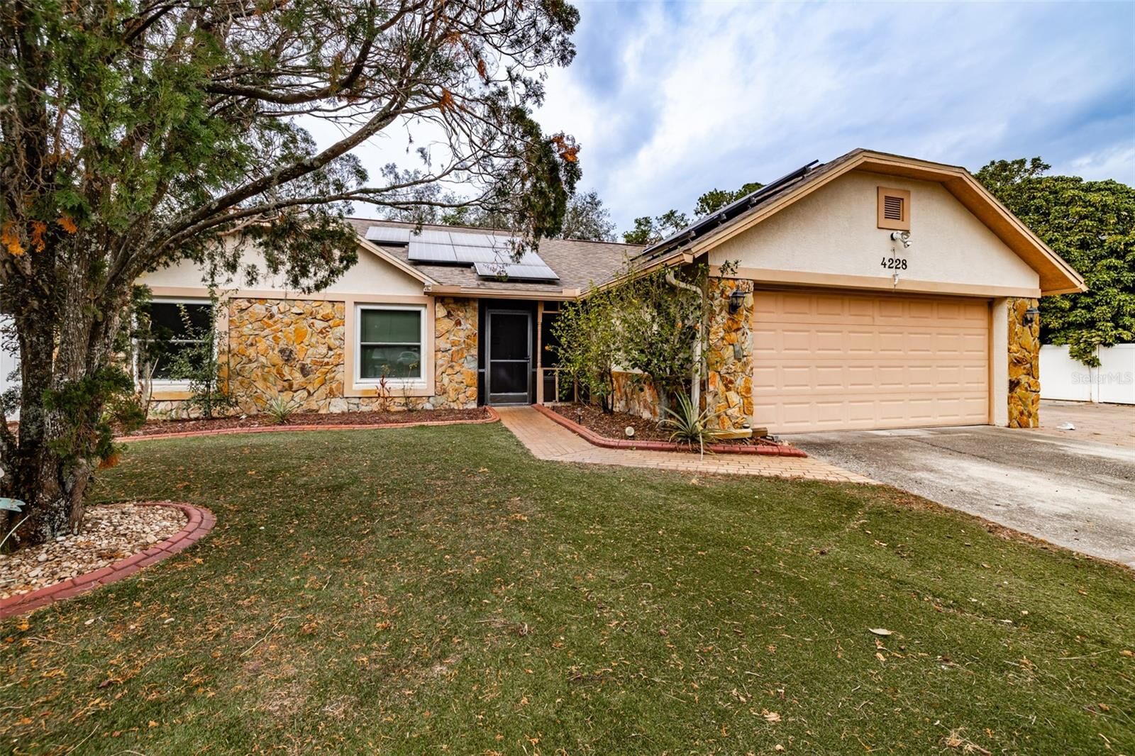 Property Photo:  4228 Spring Way Circle  FL 33596 