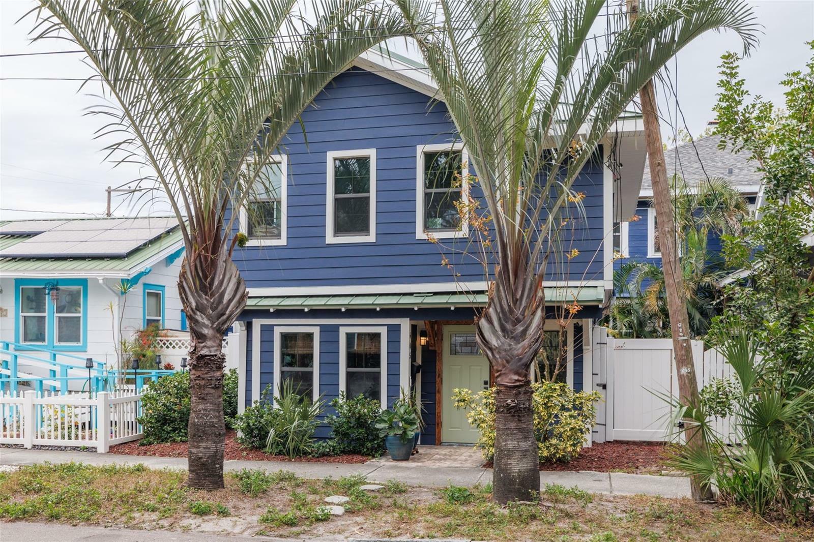 Property Photo: 605 7th Street N FL 33701