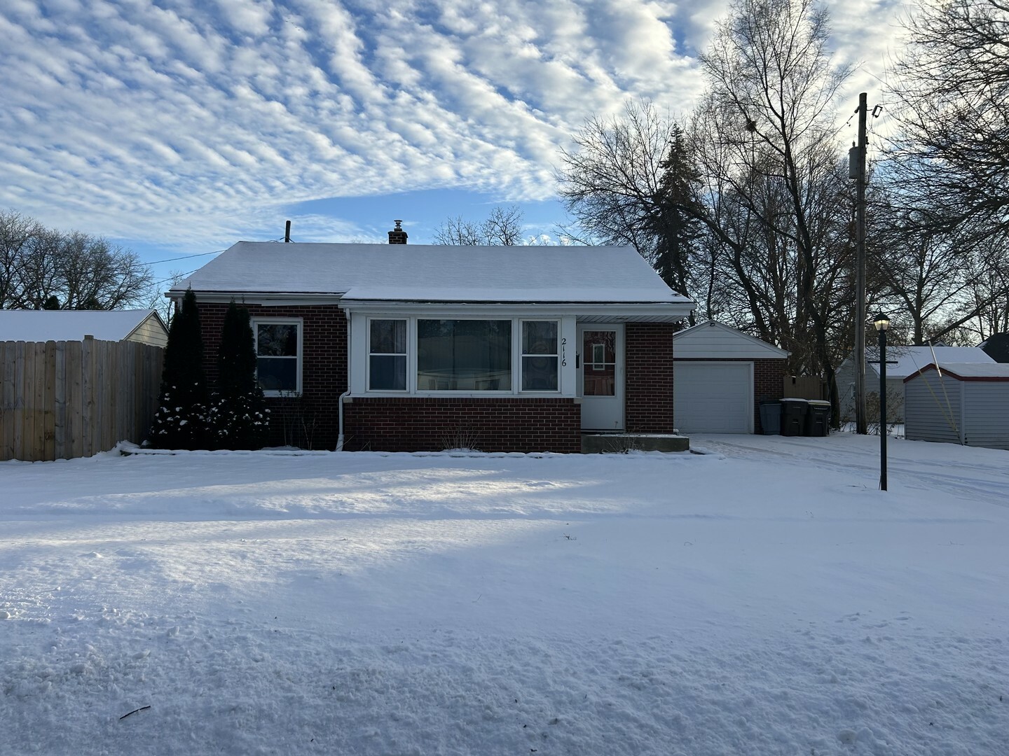 Property Photo: 2116 Van Wie Avenue IL 61103