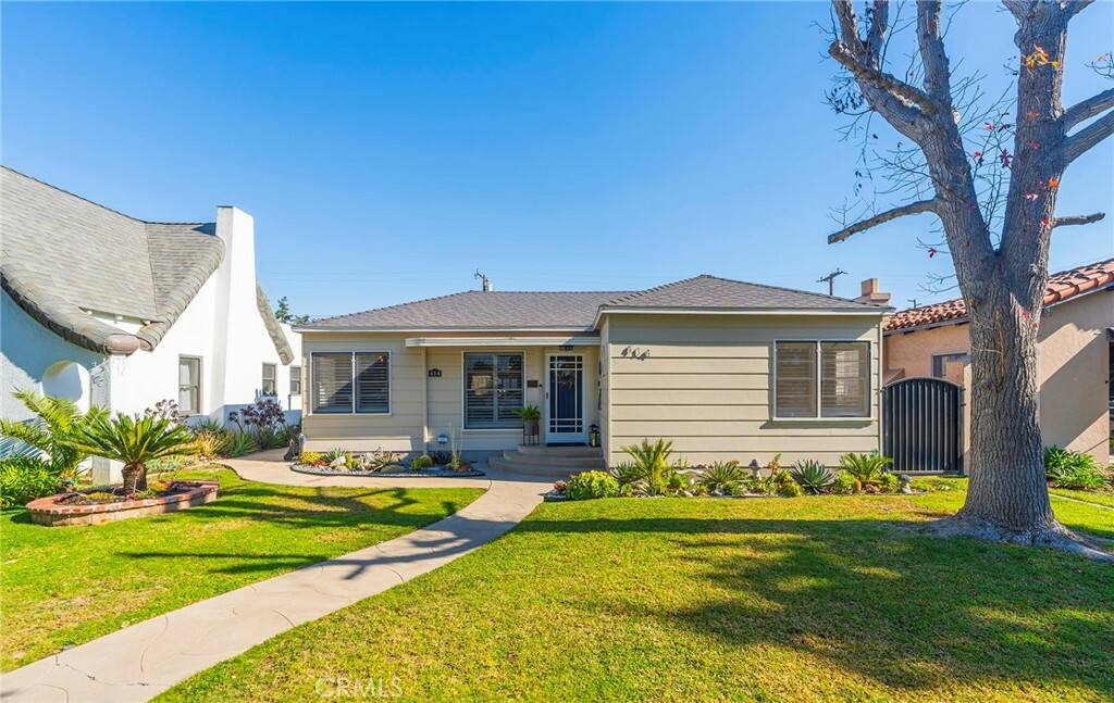 Property Photo:  414 S Ohio Street  CA 92805 