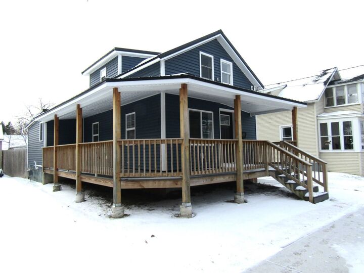 Property Photo: 278 Lake Street VT 05478