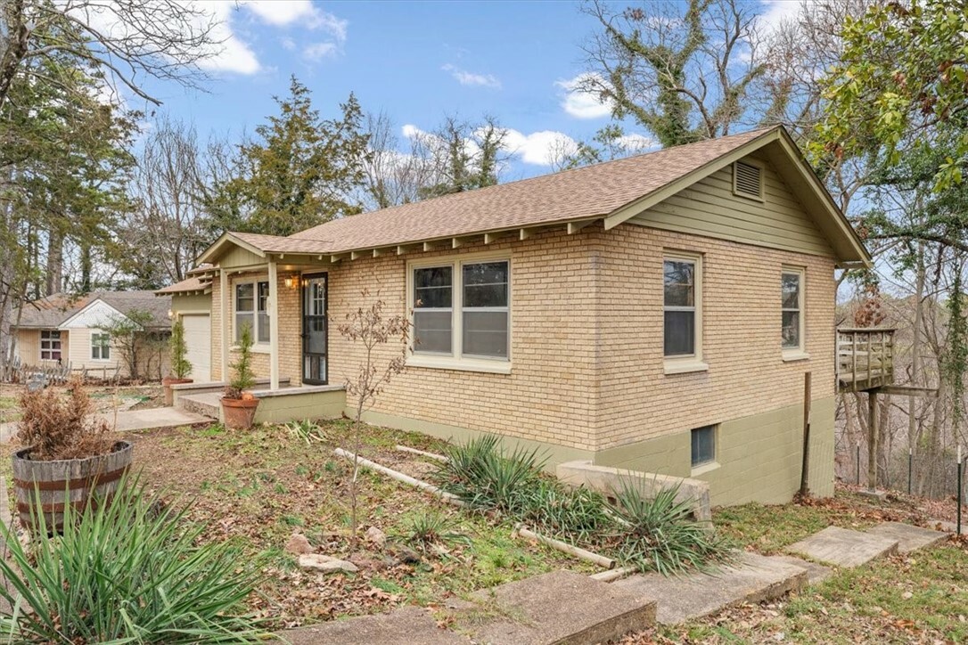 Property Photo:  55 Ridgeway Avenue  AR 72632 