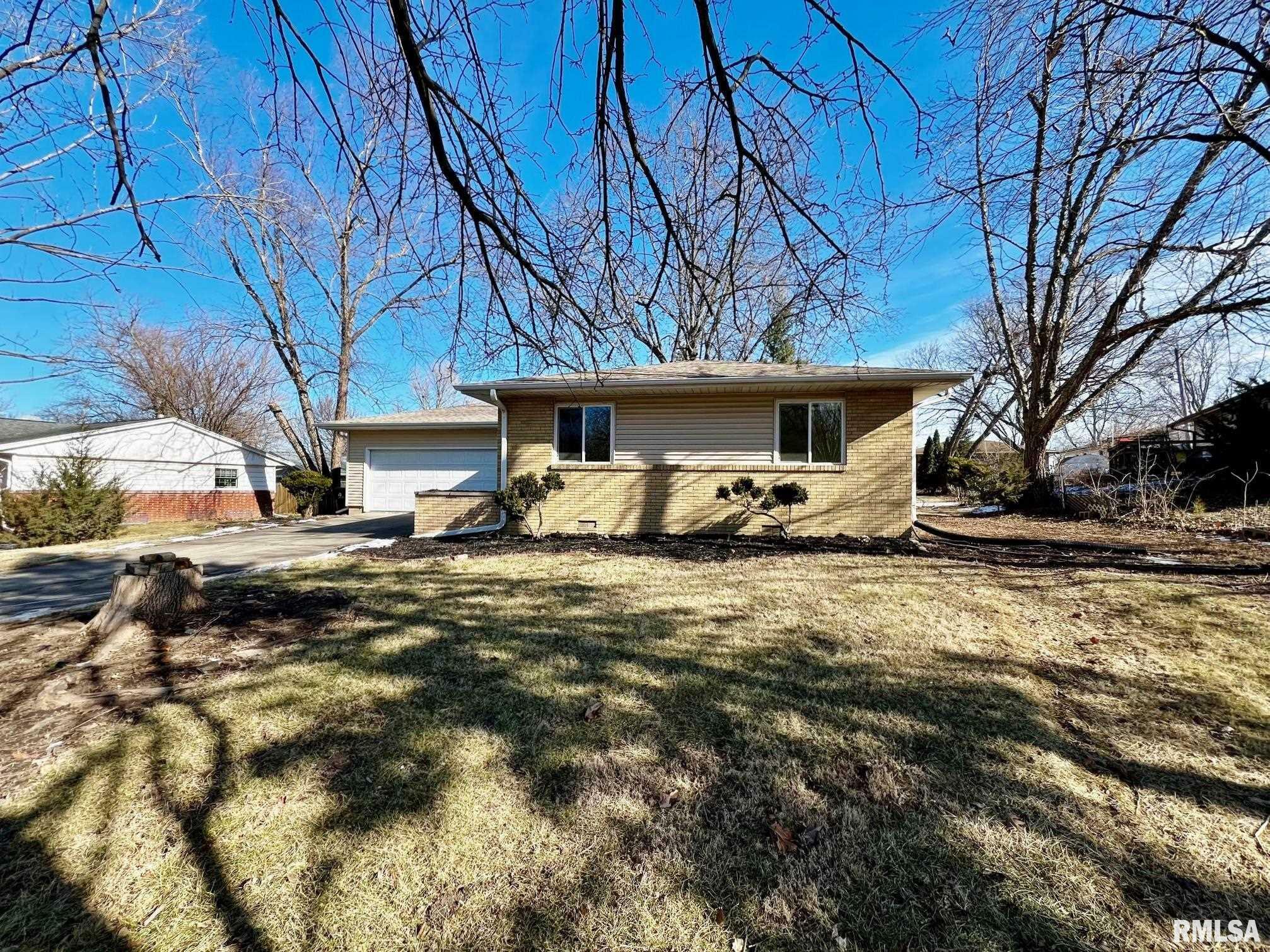 Property Photo:  5310 N Friar Lane  IL 61614 