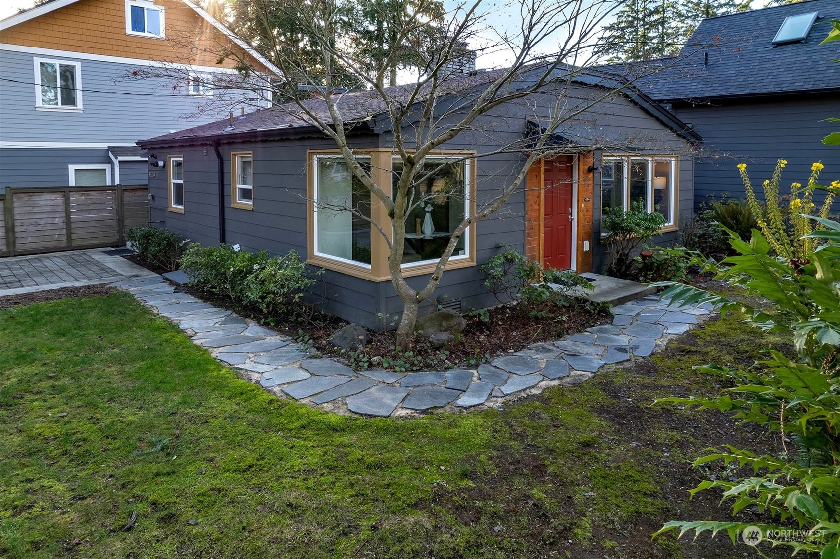 Property Photo:  14353 A  Dayton Avenue N  WA 98133 