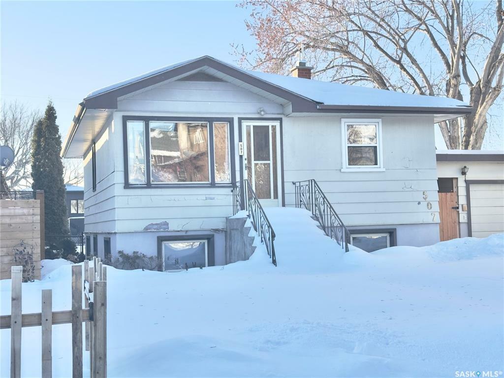 507 Empress Street  Saskatoon SK S7K 0Y2 photo