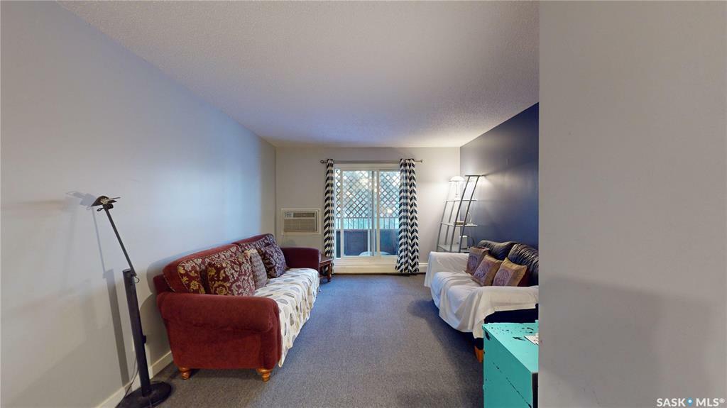 Property Photo: 601 X Avenue S 203 SK S7M 4R7