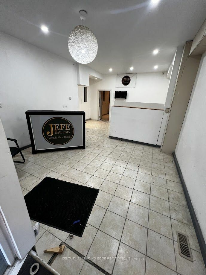 Property Photo:  1375 Bathurst St  ON M5R 3H8 