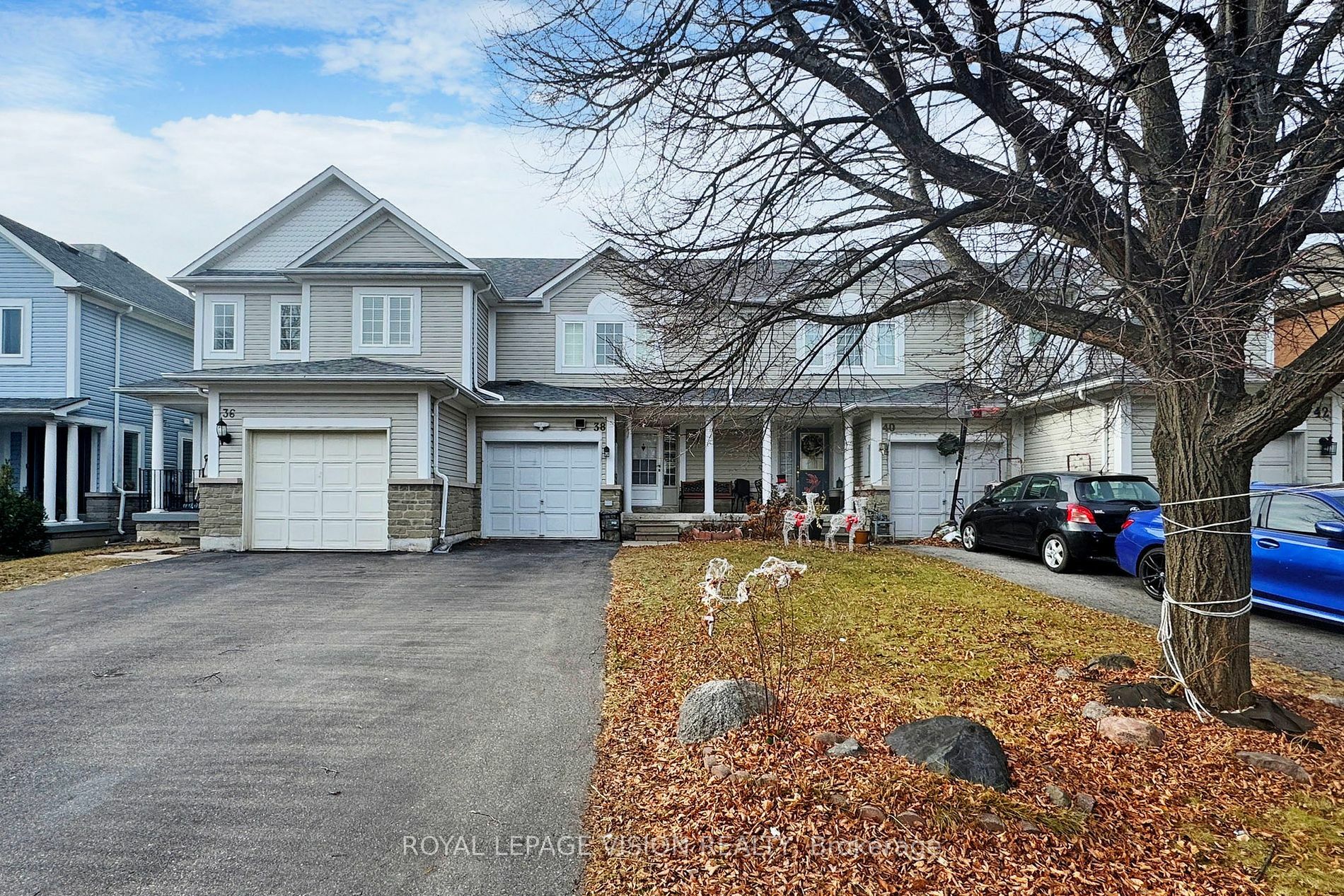 38 Eastport Dr  Toronto ON M1C 5C4 photo