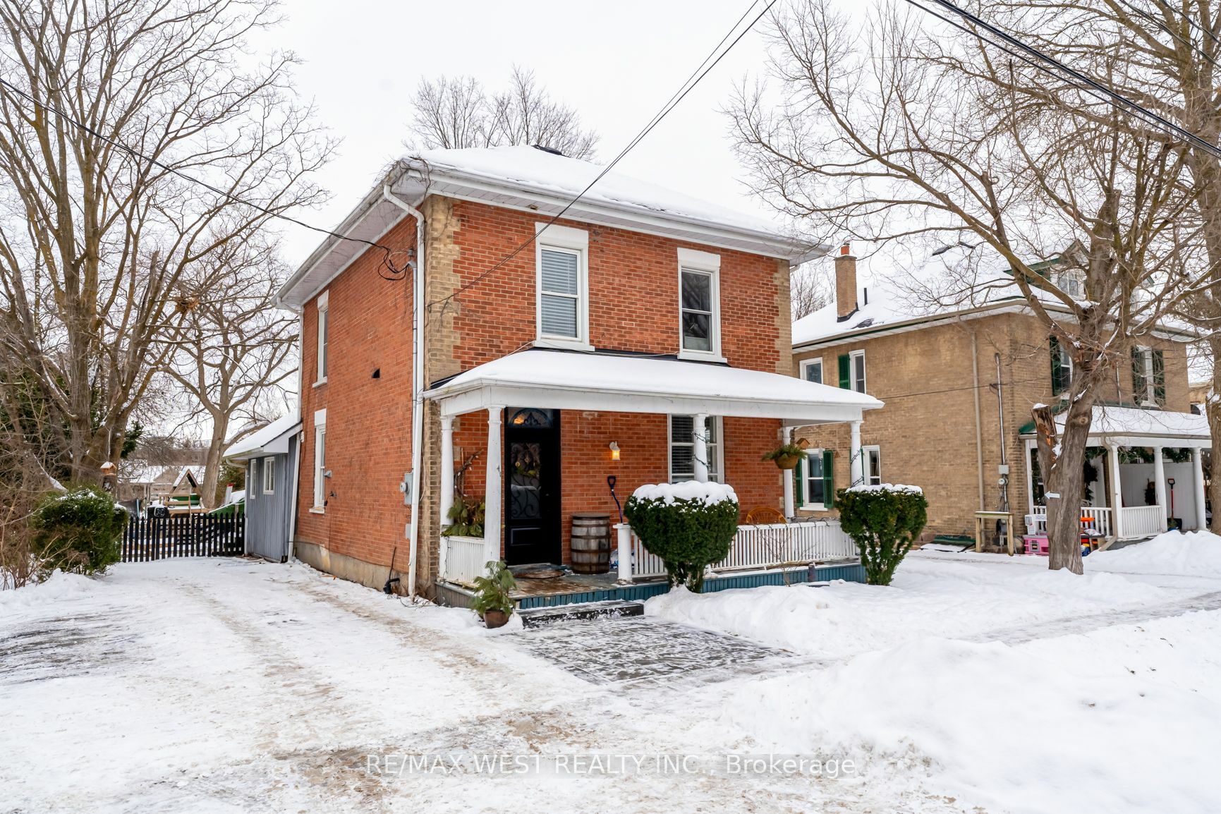 40 Regent St  Smith-Ennismore-Lakefield ON K0L 2H0 photo